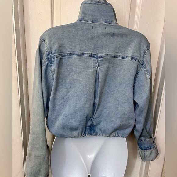 Jean jacket - Picture 2 of 6